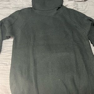 Amazon sweater dress. Pocket’s on both sides. Best seller list.